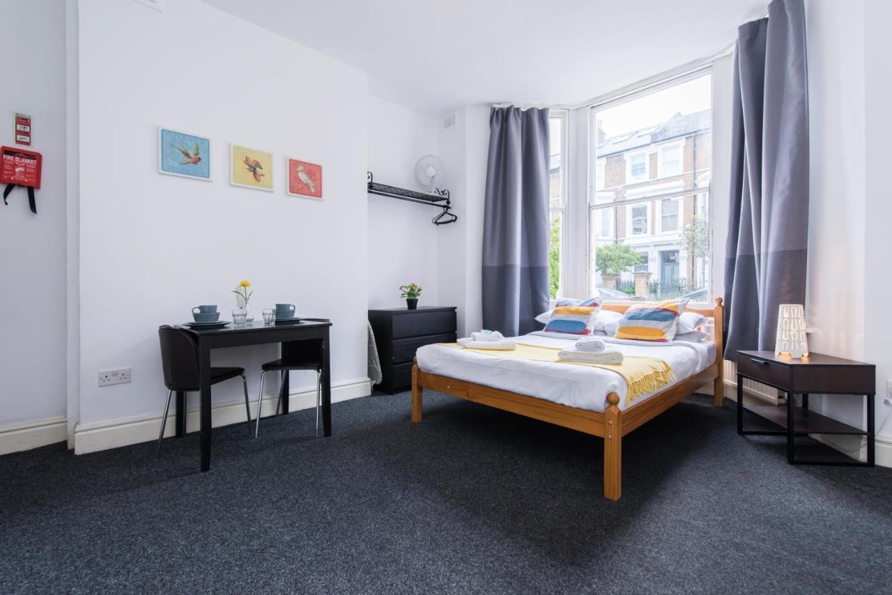 Ody Hammersmith Studios London Bilik gambar
